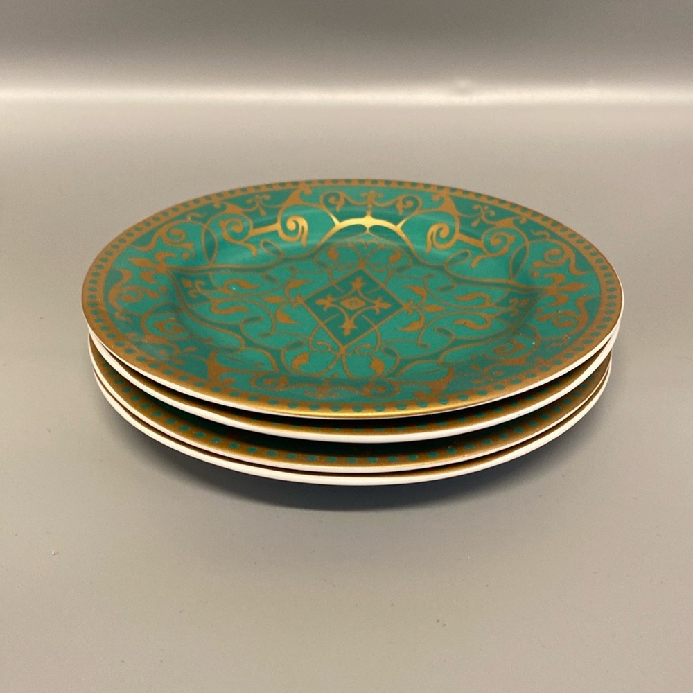 222 Fifth PTS international plates